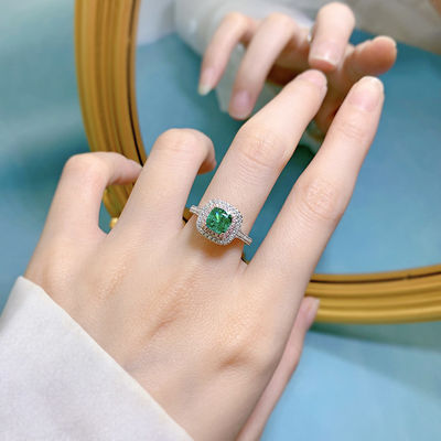 緑色の四角形 宝石 ジルコン 結婚指輪 女性用