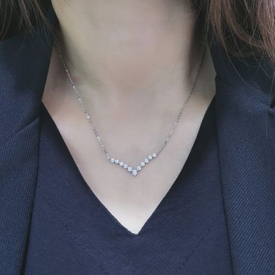 18k ゴールド モイサナイト ダイヤモンド スマイル ネックレス プレゼント用